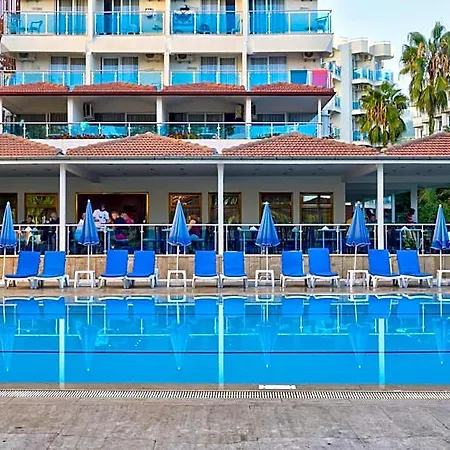 Hotel Blue Fish 4*
