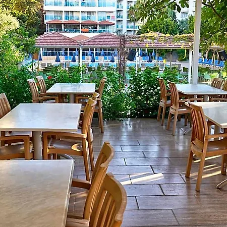 Blue Fish Hotel 4*